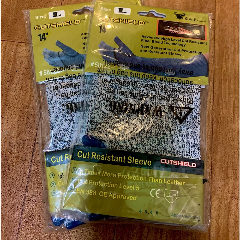 Cut resistant sleeves